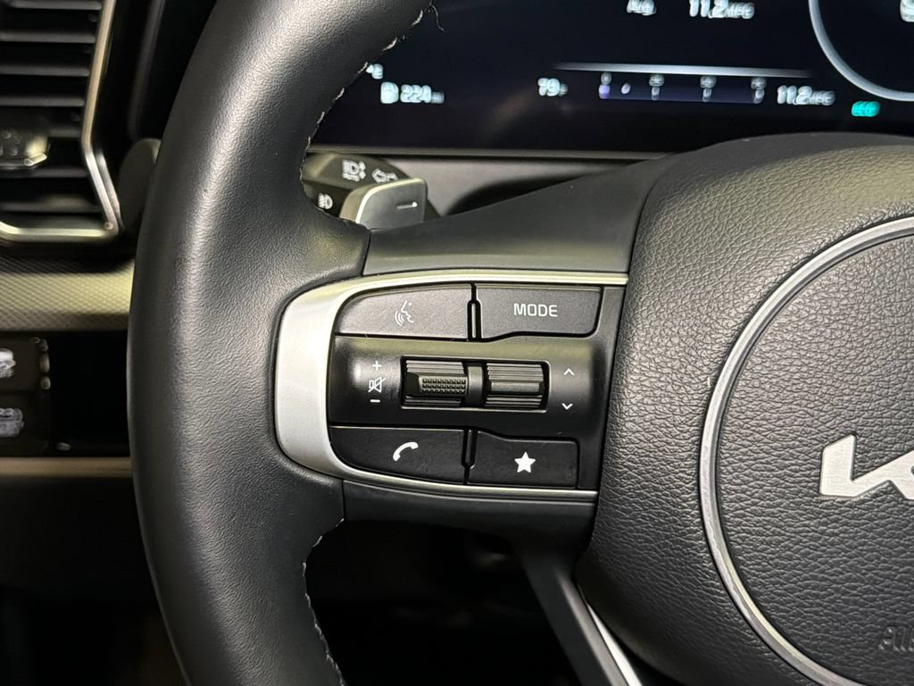 Certified 2025 Kia Sportage SX Prestige AWD/4WD image 30