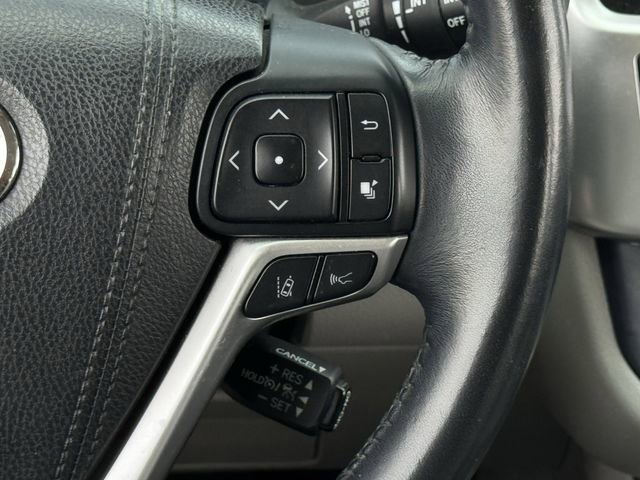 Used 2017 Toyota Highlander XLE image 15