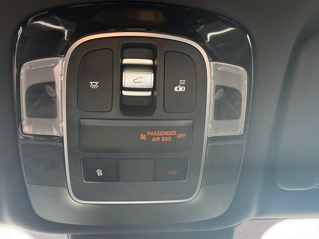 Used 2022 Hyundai Santa Cruz Limited AWD/4WD image 32