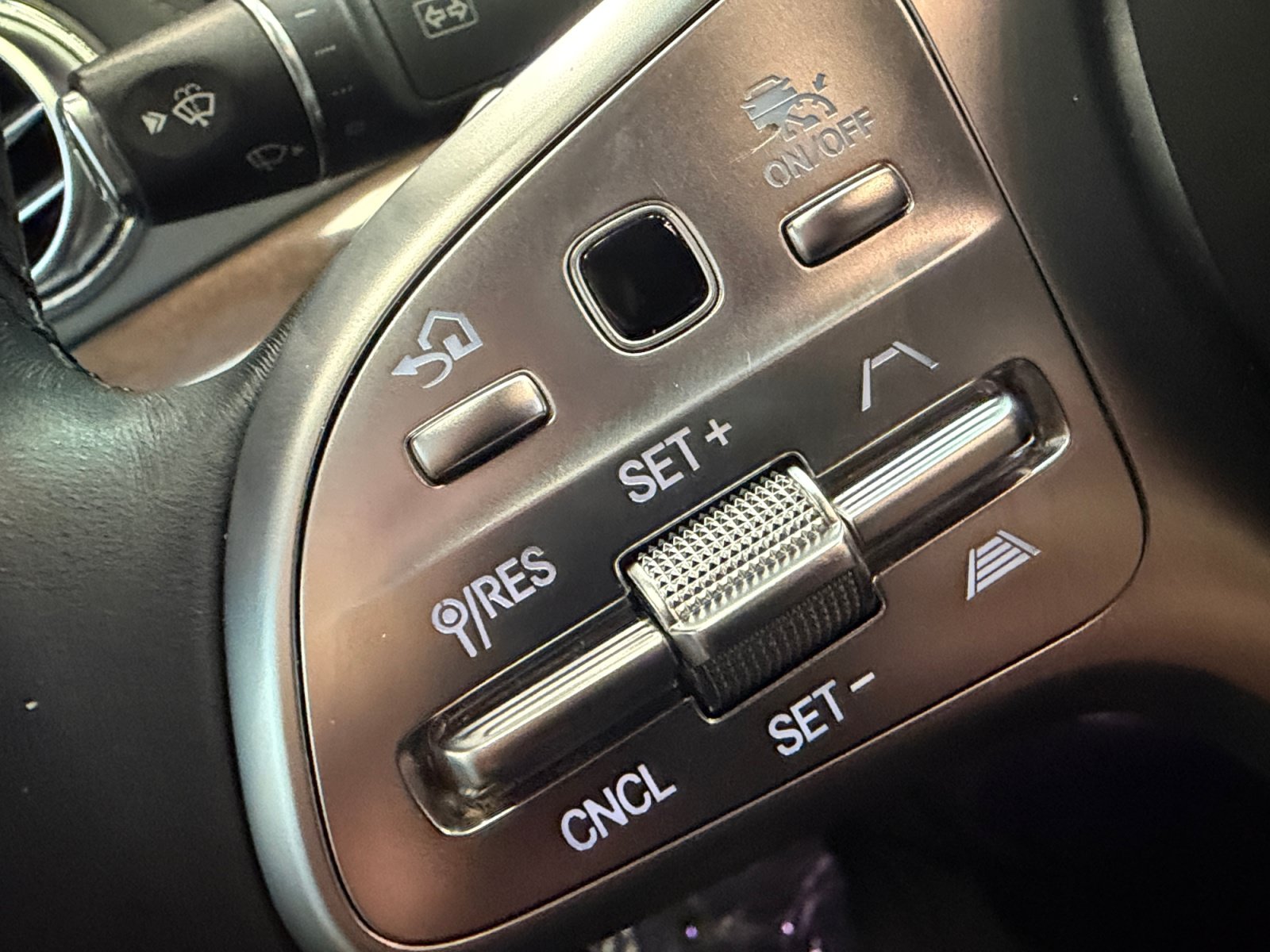 Used 2020 Mercedes-Benz S 450 Sedan image 25