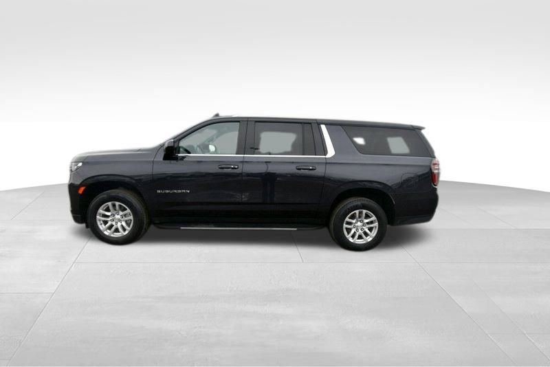 Used 2024 Chevrolet Suburban LT AWD/4WD image 4