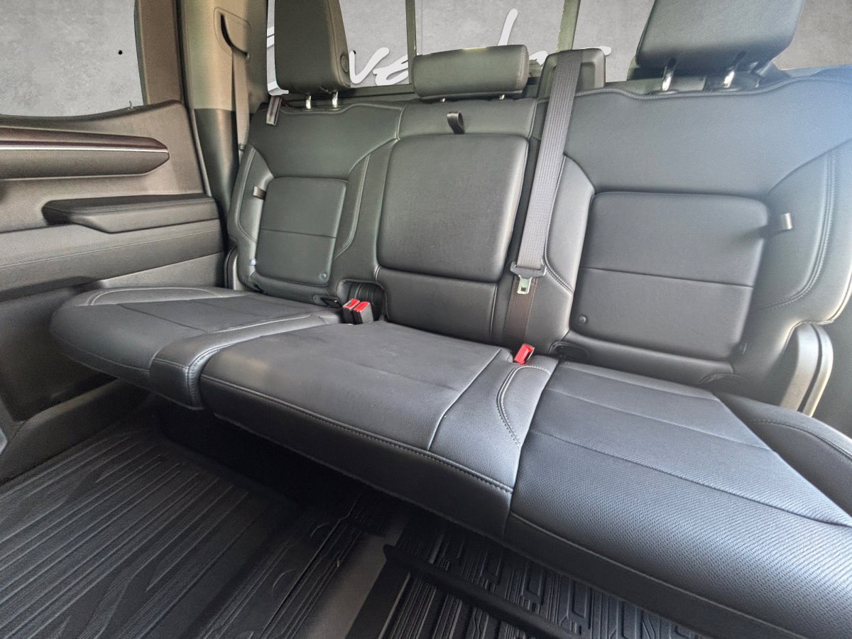 Used 2024 GMC Sierra 1500 SLT AWD/4WD image 27