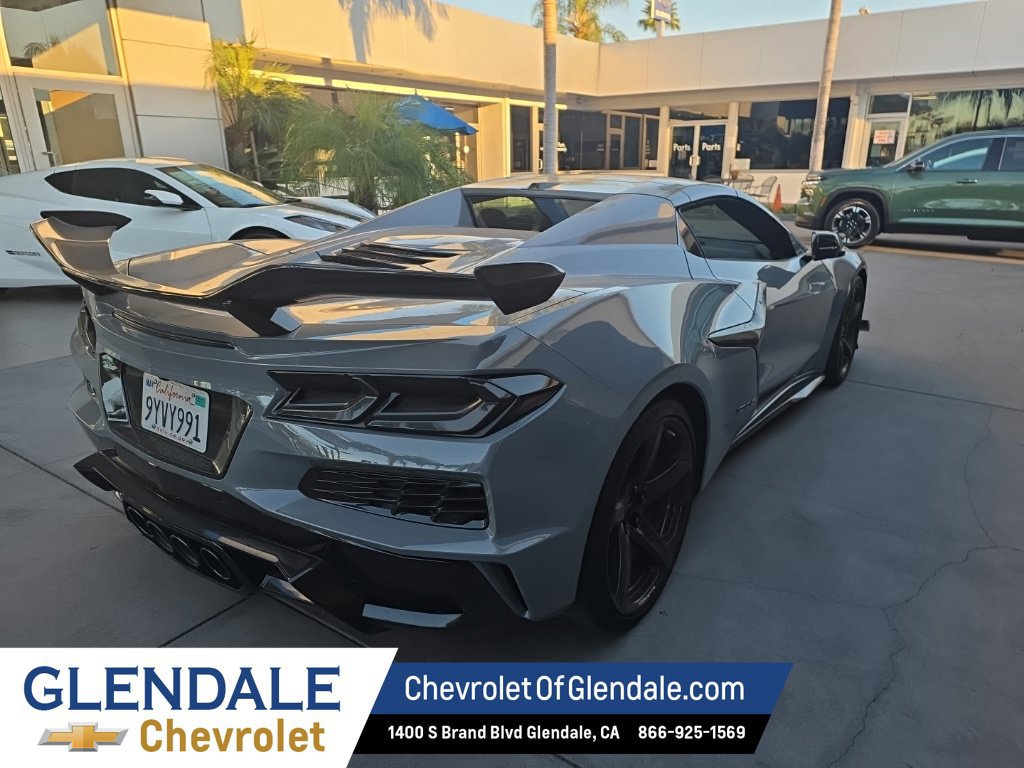 Used 2024 Chevrolet Corvette Z06 w/ Z07 Performance Package RWD image 7