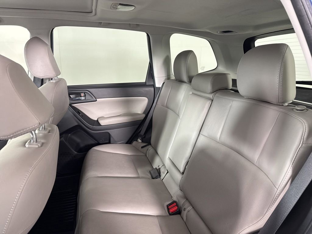 Used 2016 Subaru Forester 2.5i Limited AWD/4WD image 30