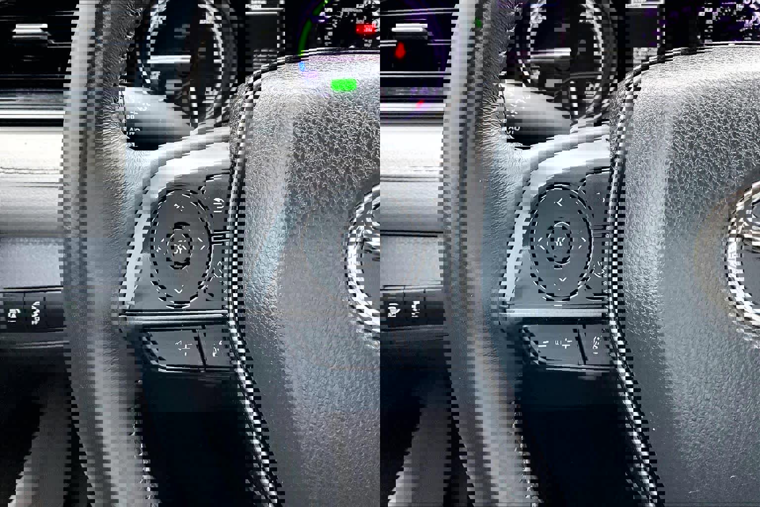 Certified 2022 Toyota Camry SE image 23