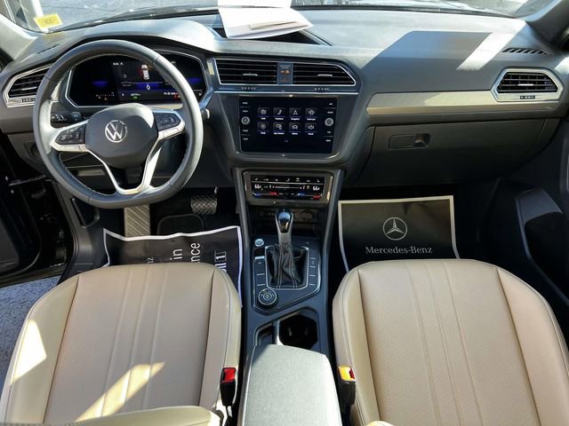 Certified 2023 Volkswagen Tiguan SE w/ Panoramic Sunroof Package image 14