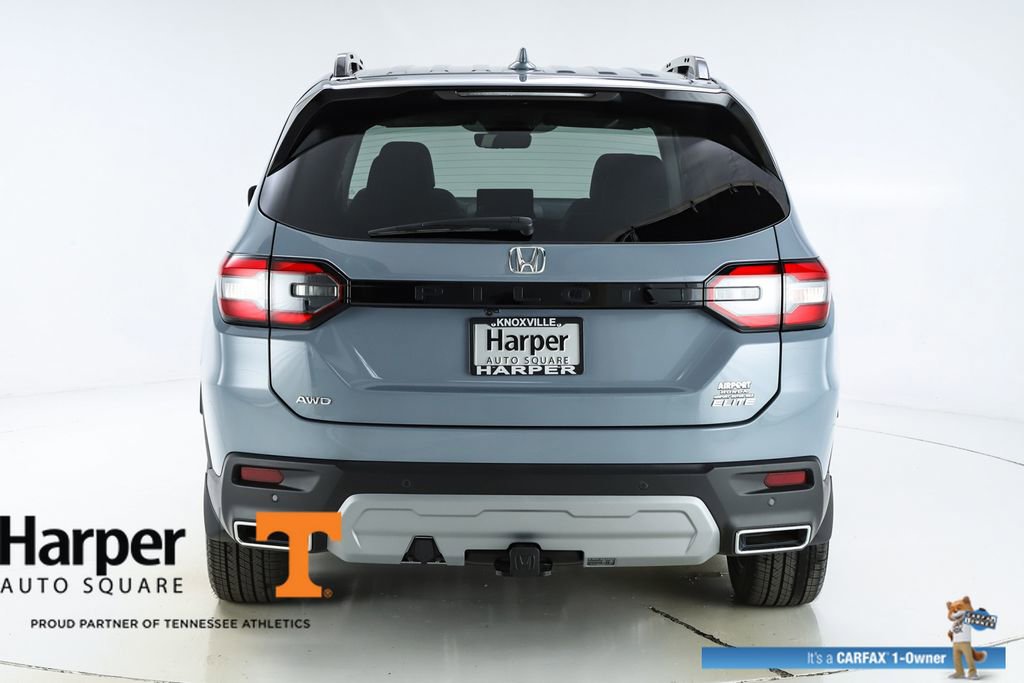 Used 2025 Honda Pilot Elite image 47