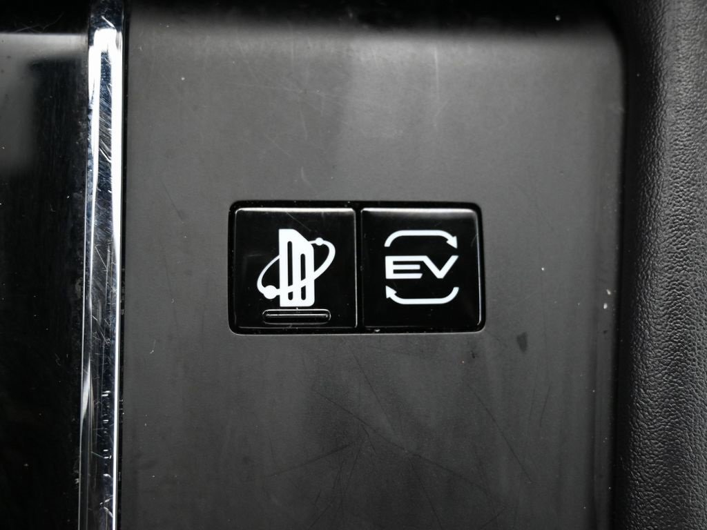 Used 2023 Mitsubishi Outlander SE image 29