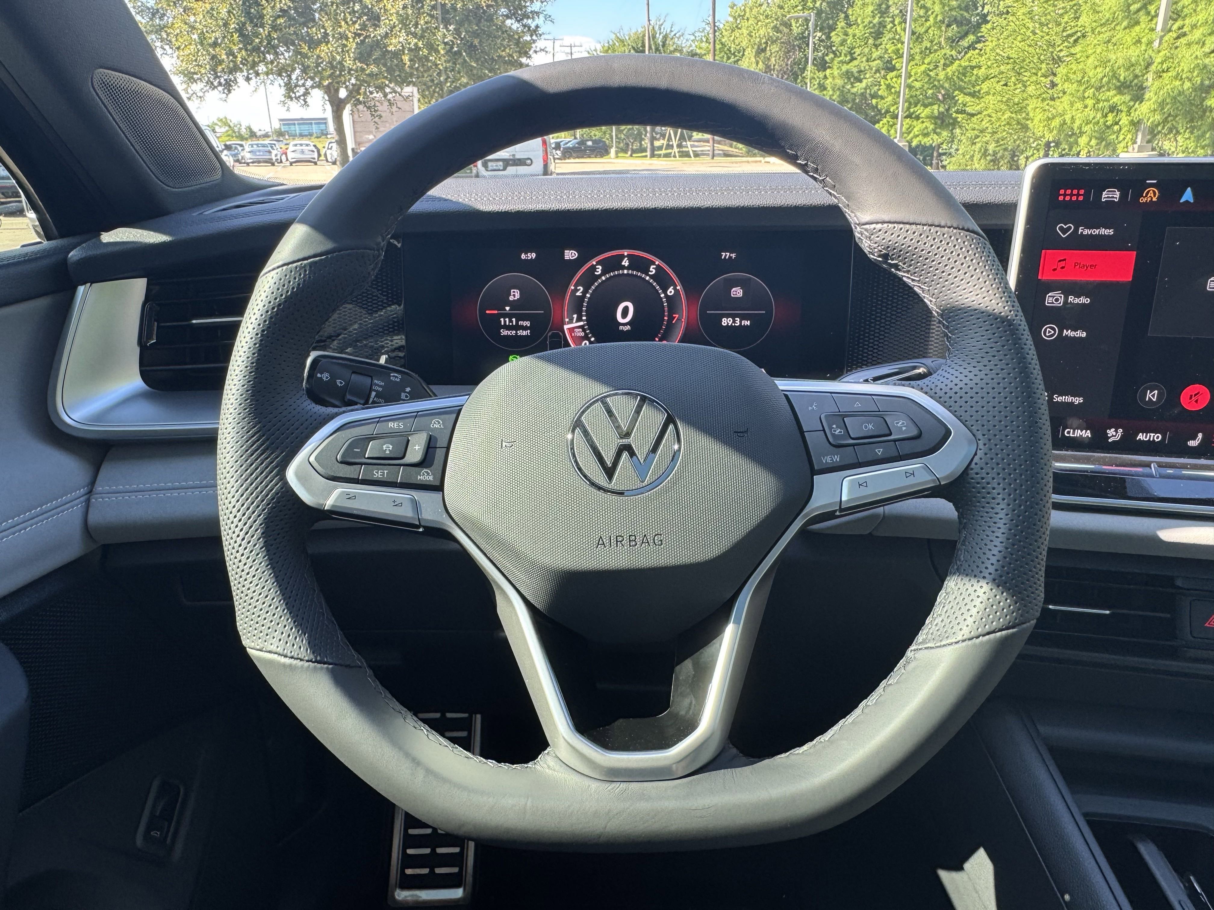 Certified 2026 Volkswagen Tiguan SE R-Line FWD image 39