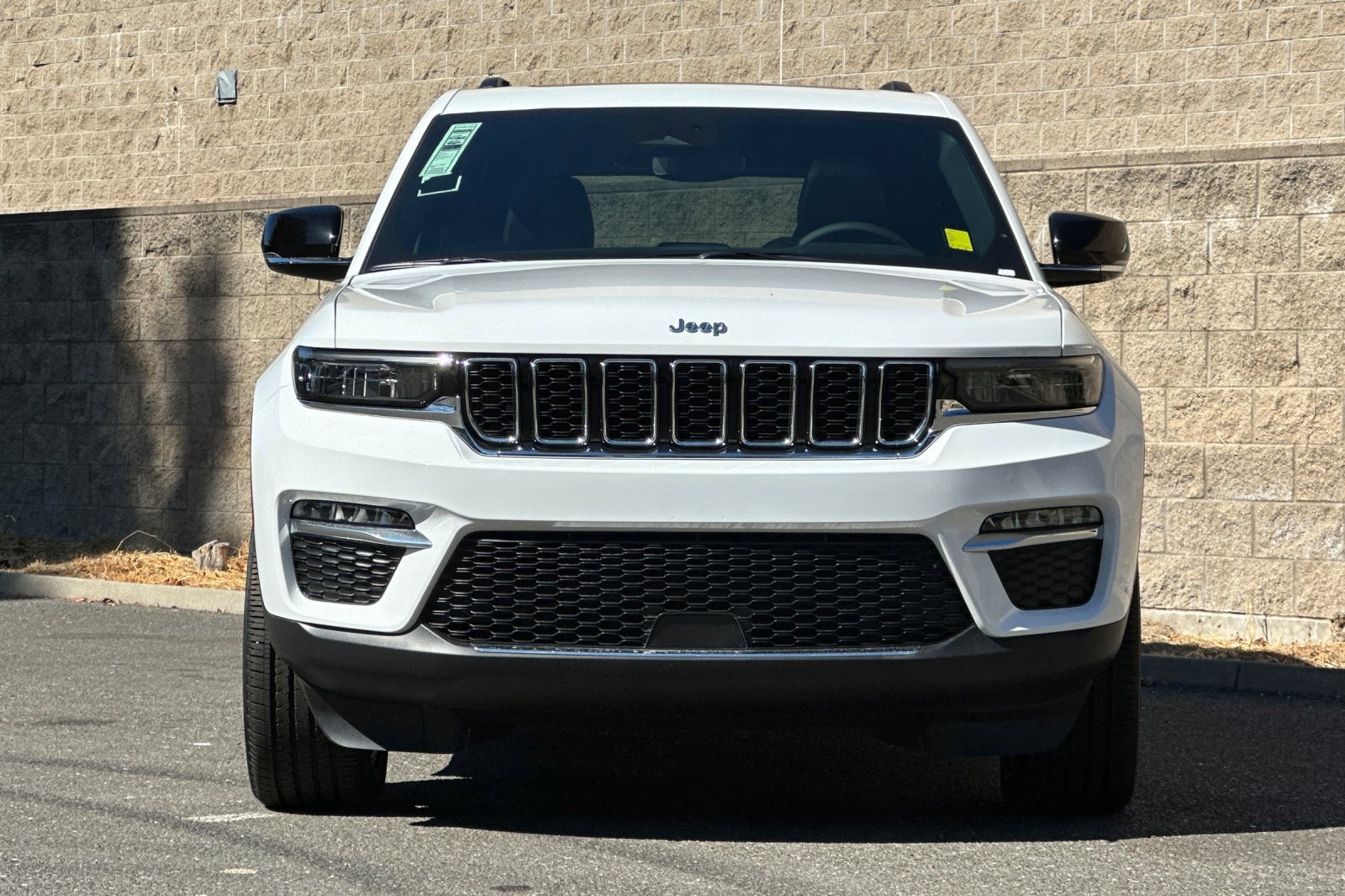 New 2024 Jeep Grand Cherokee Limited 4xe image 8
