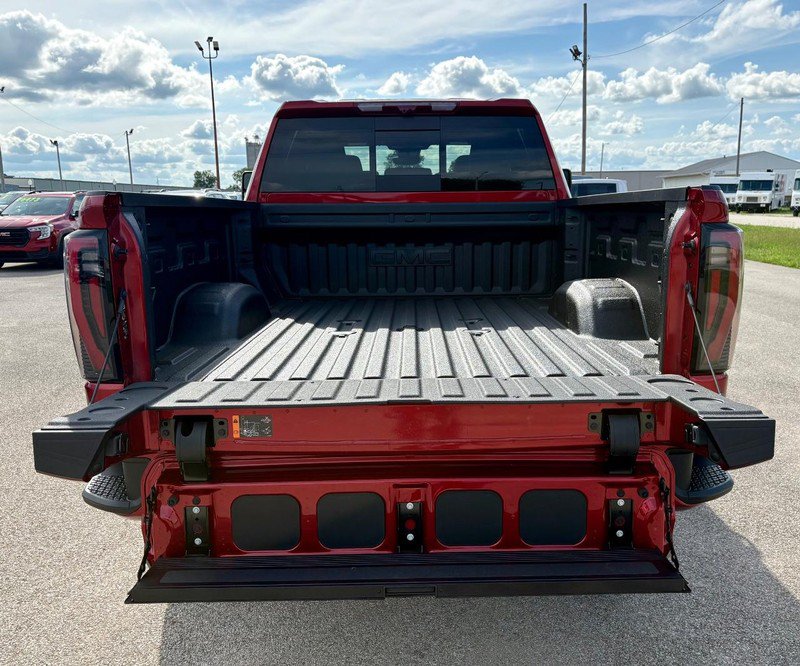 New 2026 GMC Sierra 2500 AT4 w/ AT4 Premium Plus Package AWD/4WD image 6
