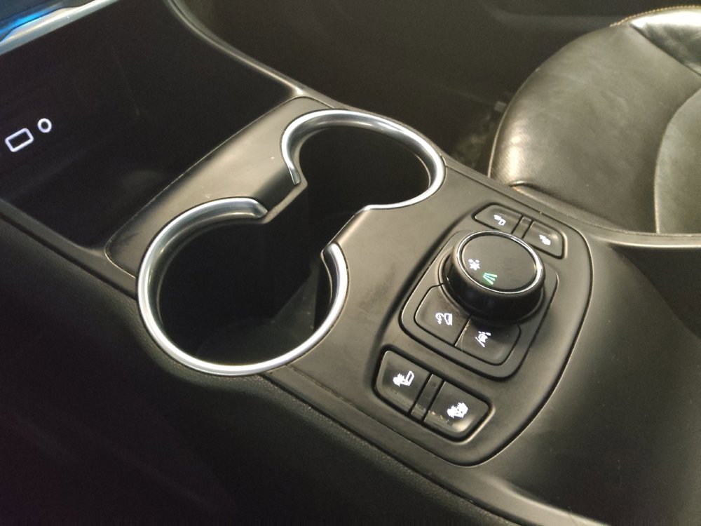Used 2020 GMC Terrain SLT w/ Preferred Package image 26