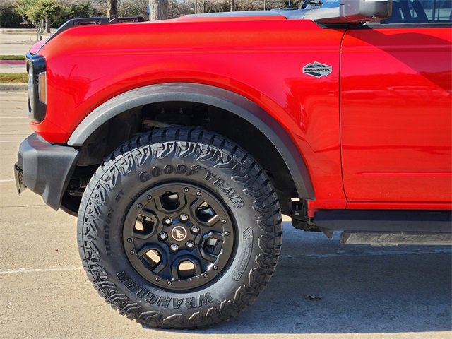 Used 2022 Ford Bronco Wildtrak image 8