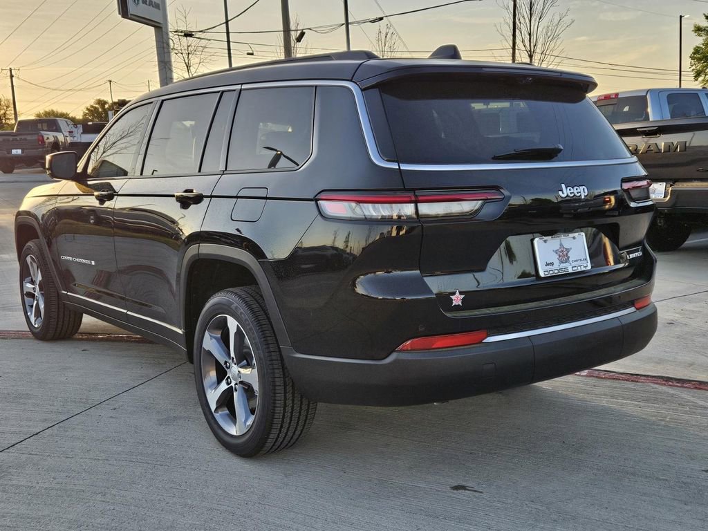 New 2026 Jeep Grand Cherokee L Limited w/ Luxury Tech Group II RWD image 3