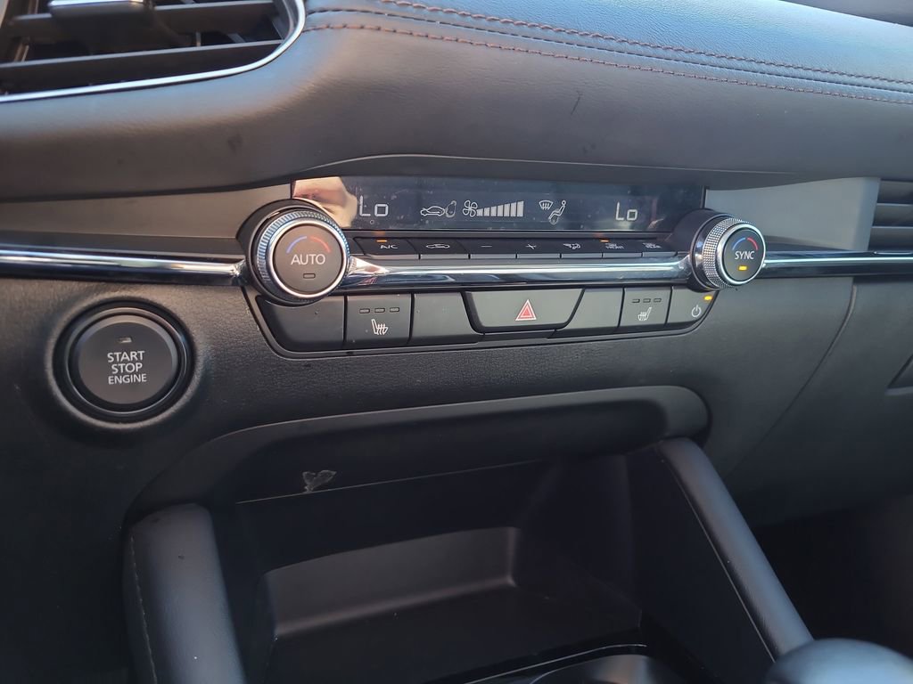 Used 2024 MAZDA MAZDA3 s image 22