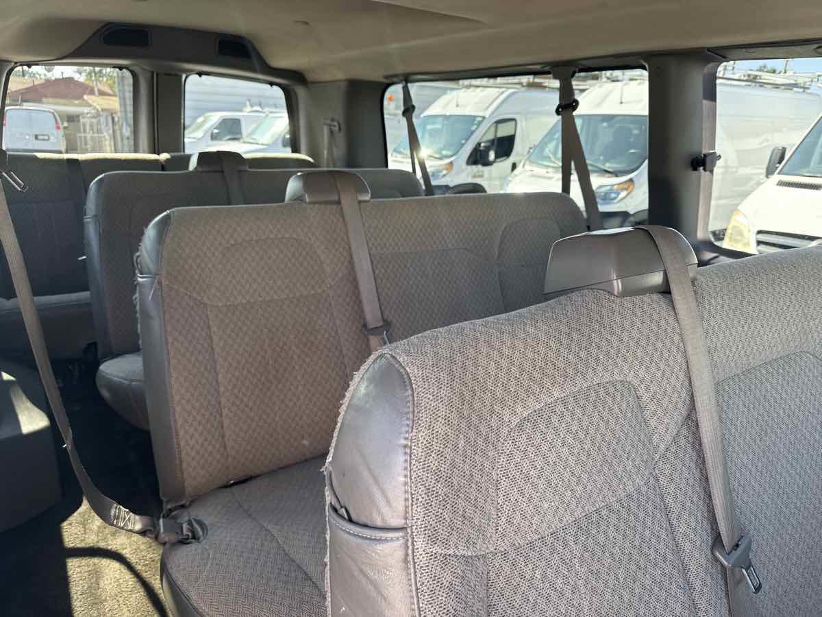 Used 2017 Chevrolet Express 3500 LT w/ LT Preferred Equipment Group image 10