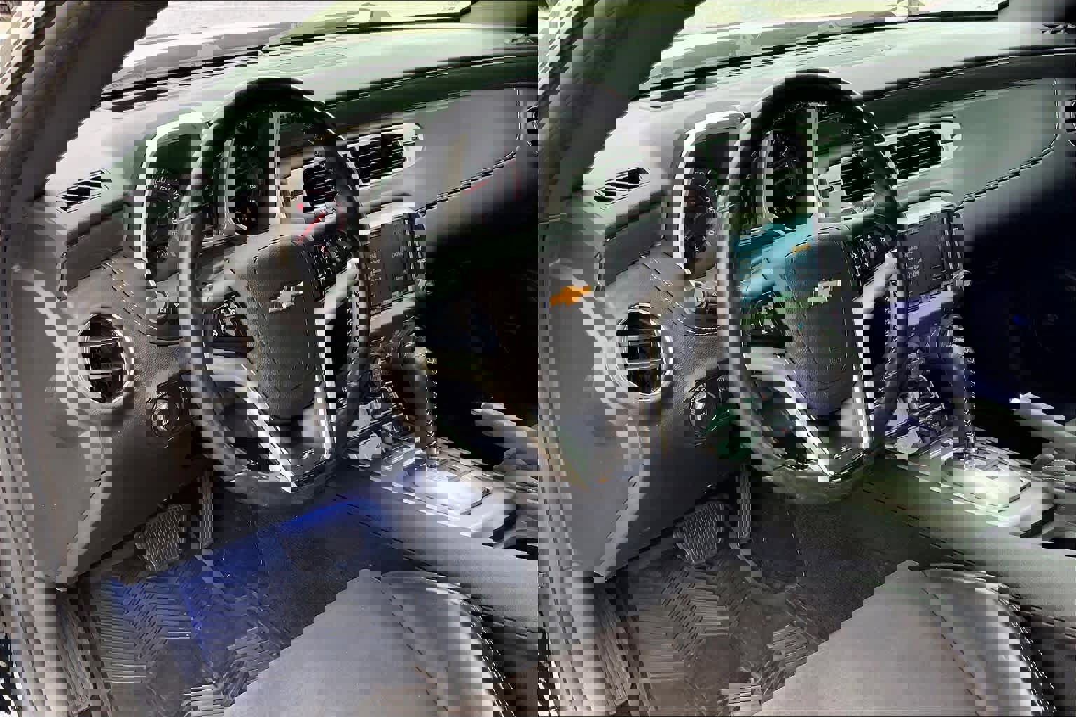 Used 2015 Chevrolet Camaro SS w/ RS Package image 17