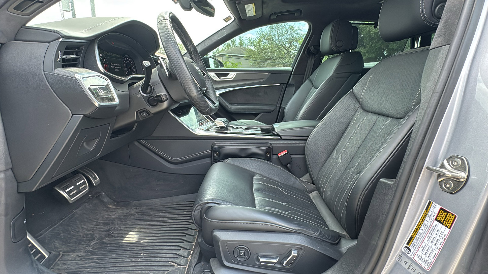 Used 2024 Audi RS 6 performance AWD/4WD image 9