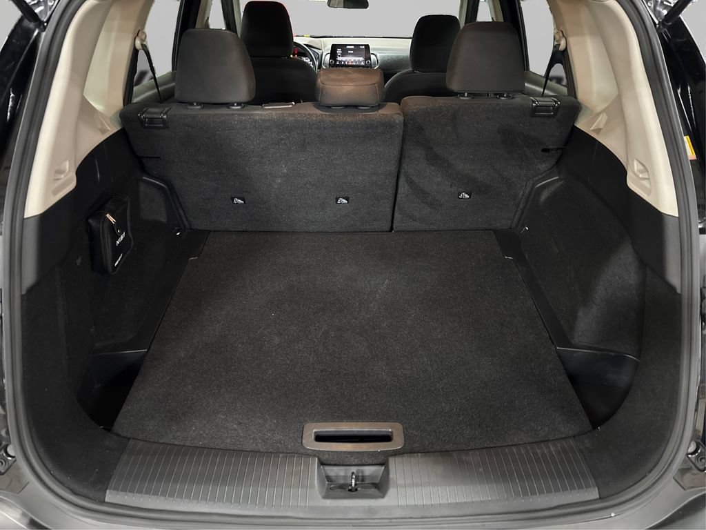 Used 2023 Nissan Rogue S AWD/4WD image 11