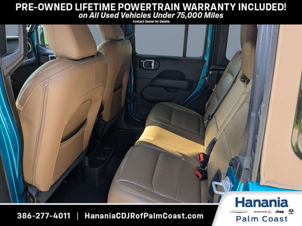 Used 2020 Jeep Wrangler Unlimited Sahara w/ Dual Top Group AWD/4WD image 12