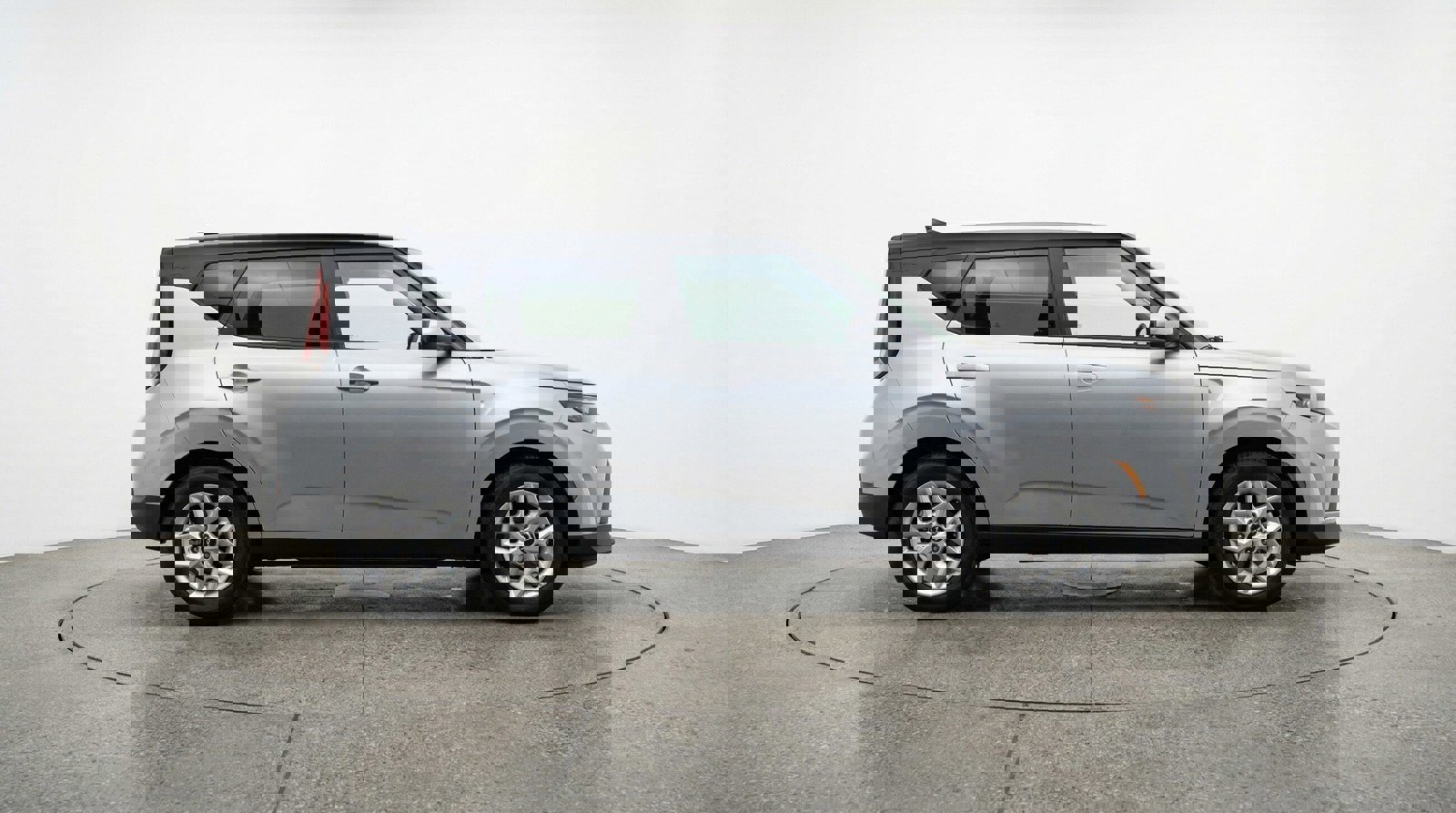 Used 2025 Kia Soul LX w/ LX Technology Package image 8