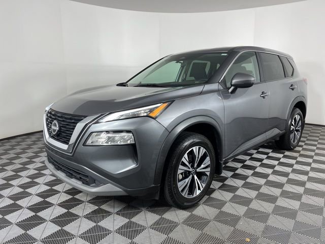 Used 2023 Nissan Rogue SV image 5