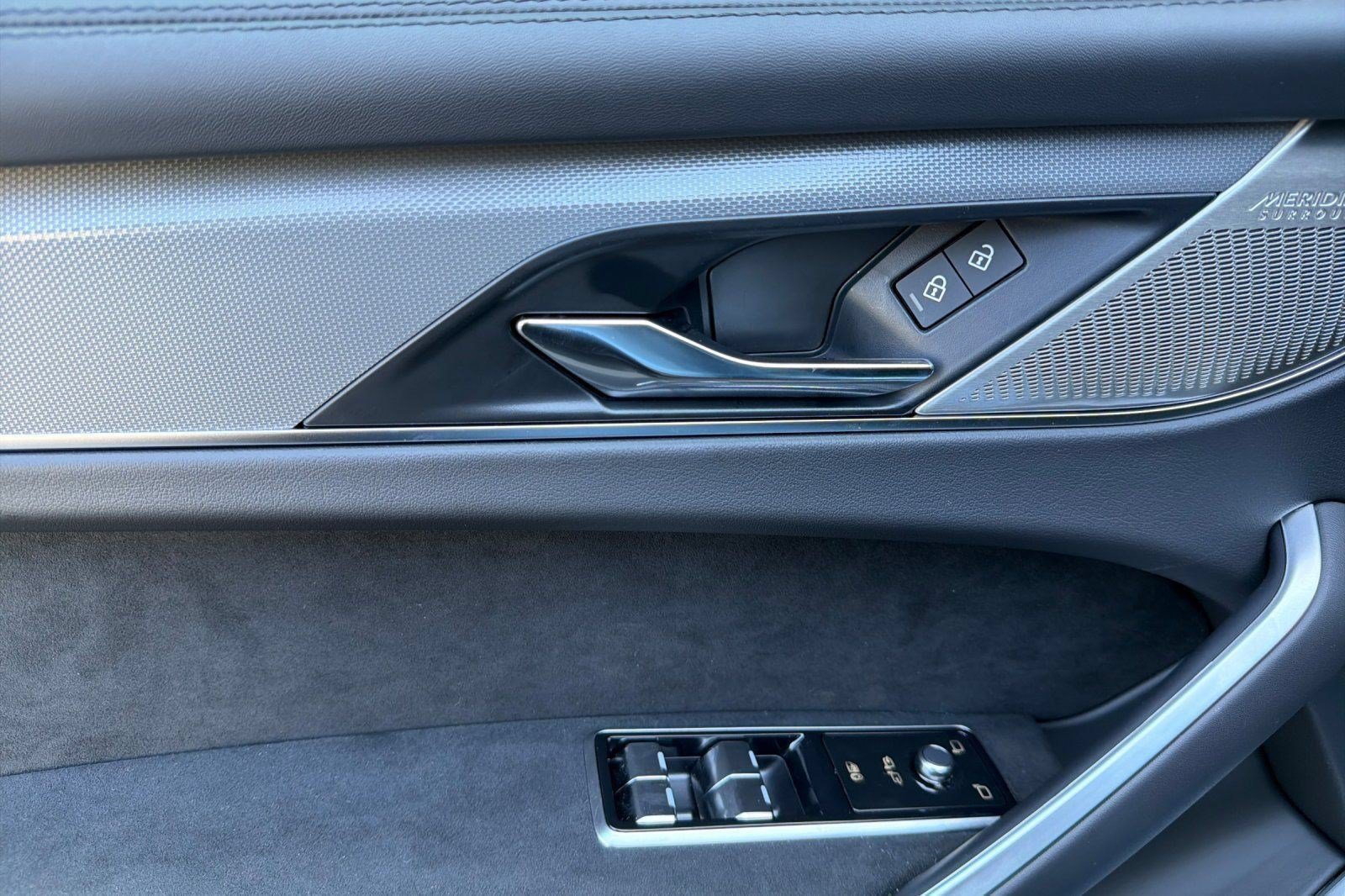 New 2026 Jaguar F-PACE SVR 575 Edition AWD/4WD image 14