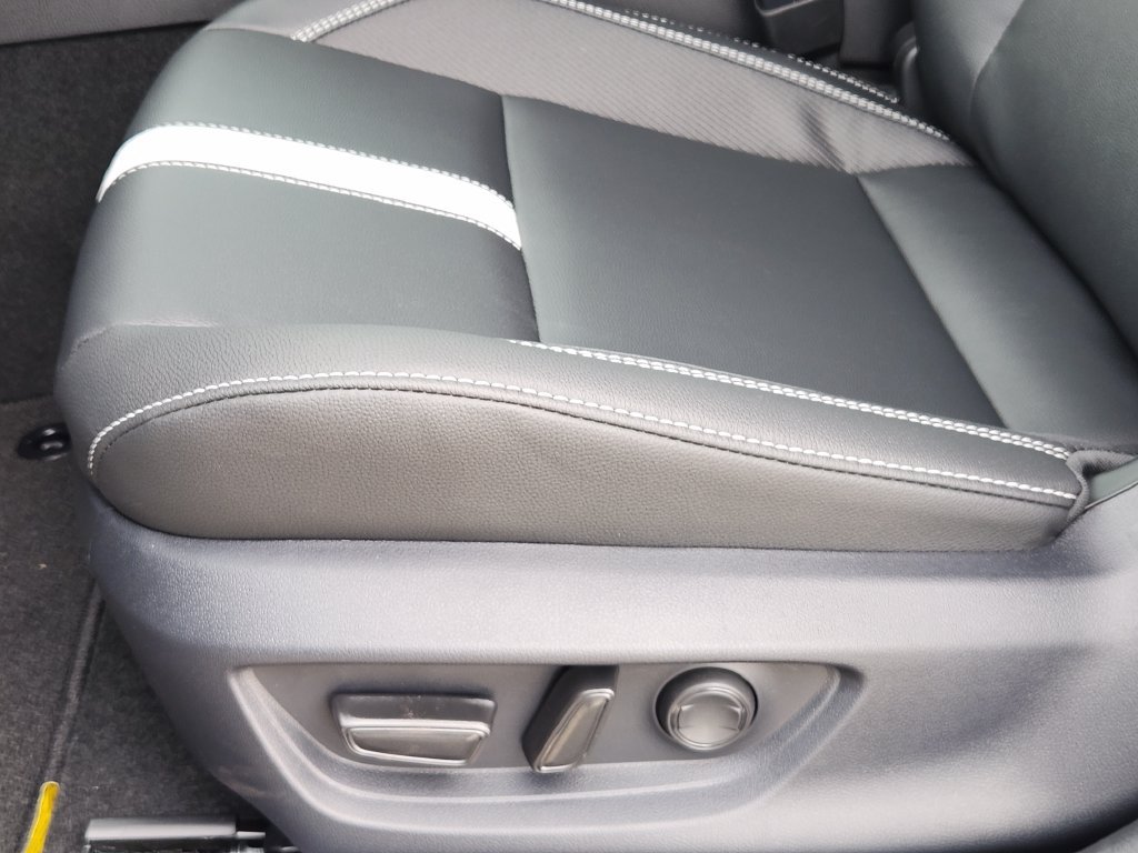 New 2026 Toyota Camry SE w/ Convenience Package FWD image 14