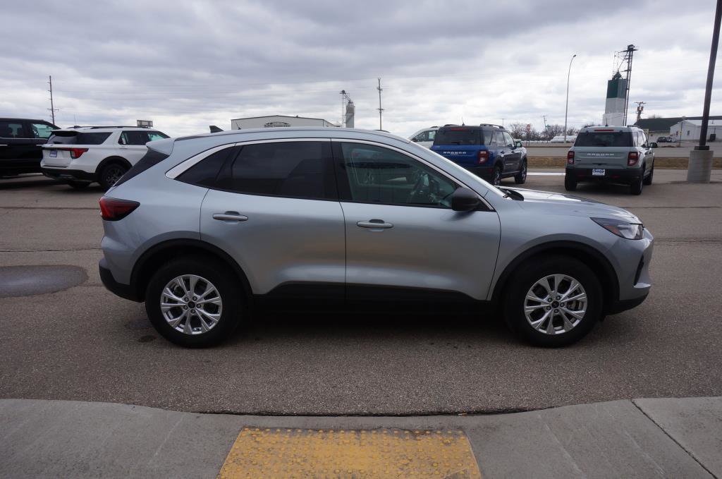 Used 2023 Ford Escape Active image 5
