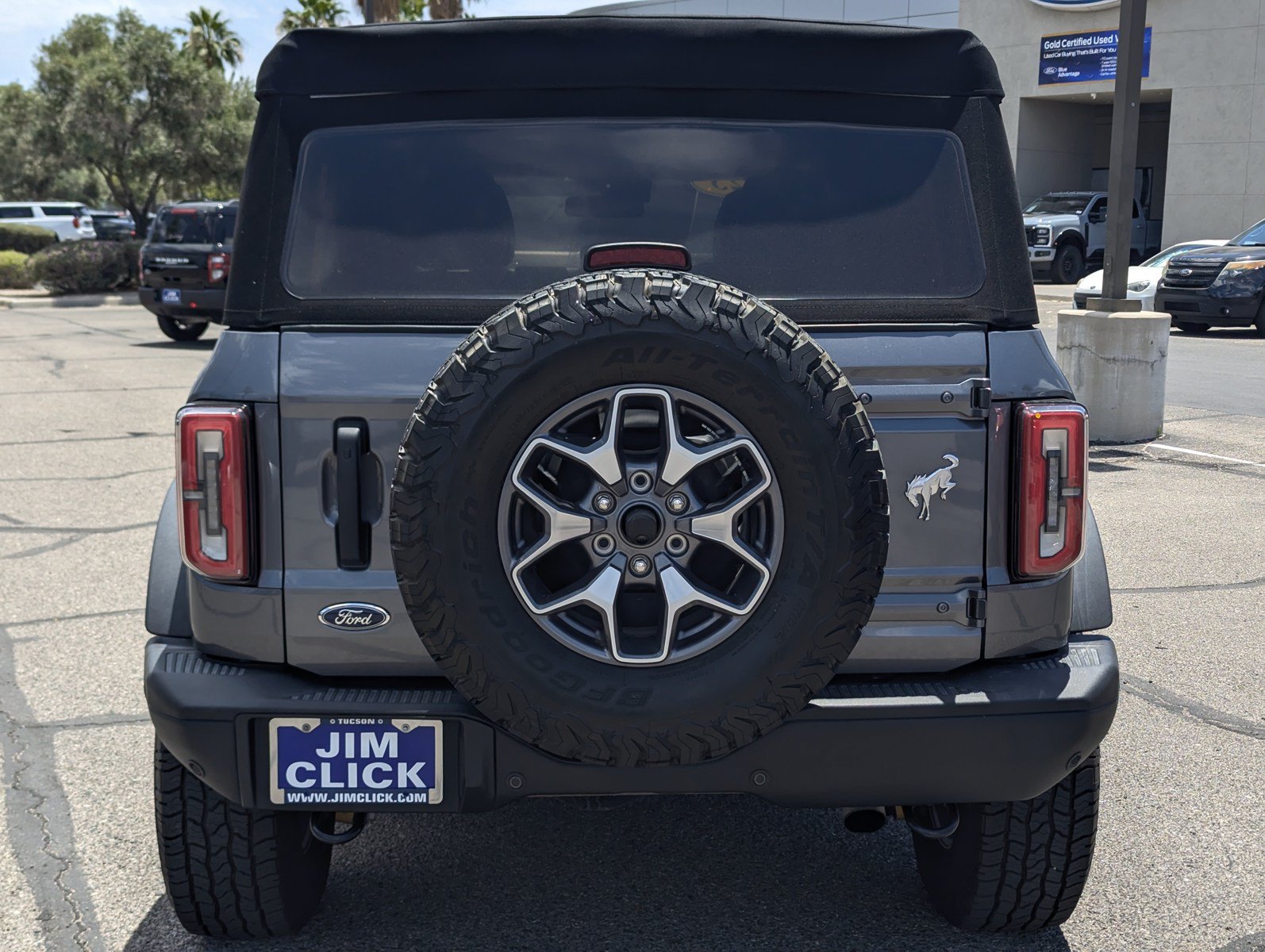 Certified 2023 Ford Bronco Badlands AWD/4WD image 3