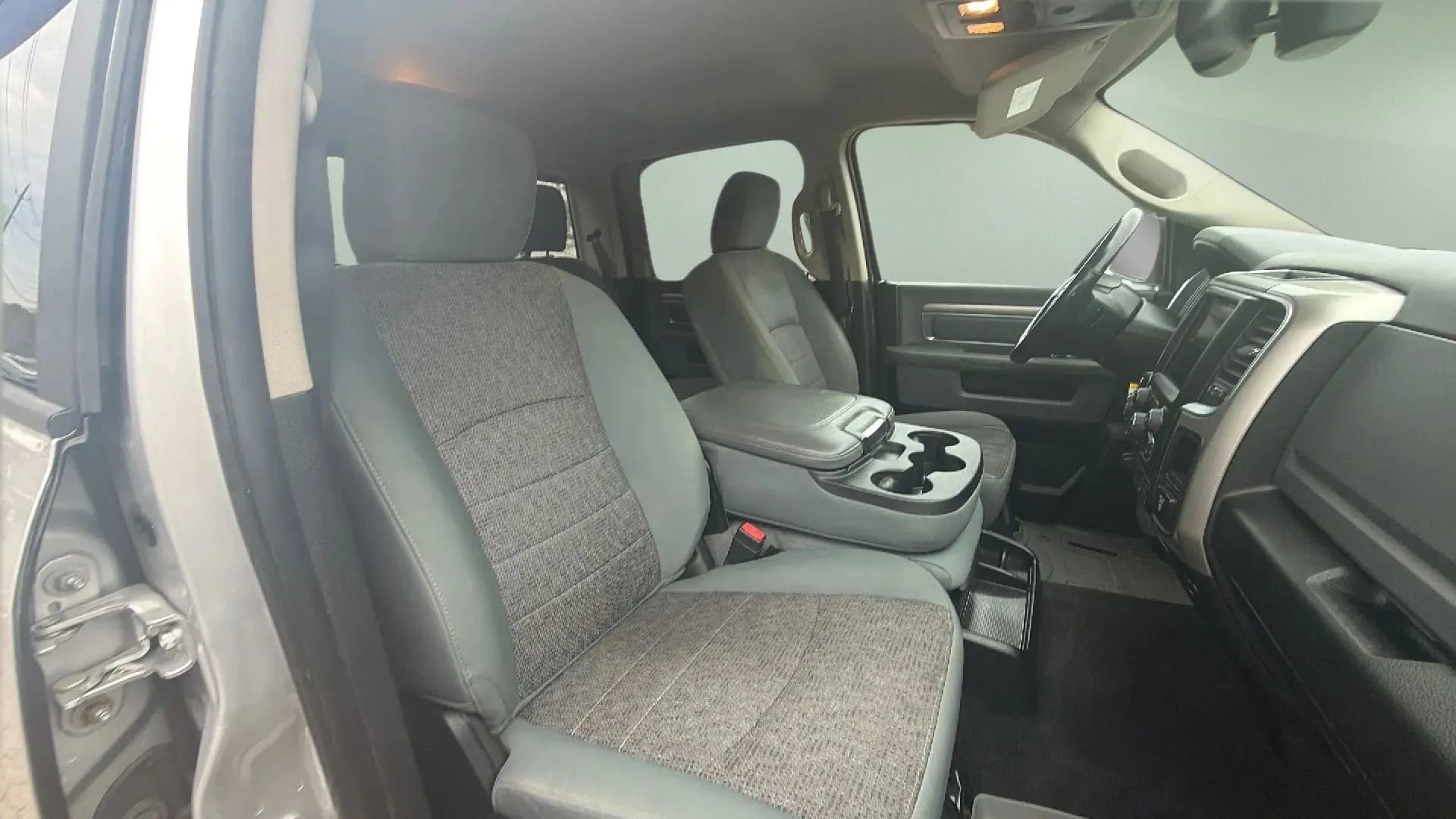 Used 2018 RAM 1500 Big Horn image 17