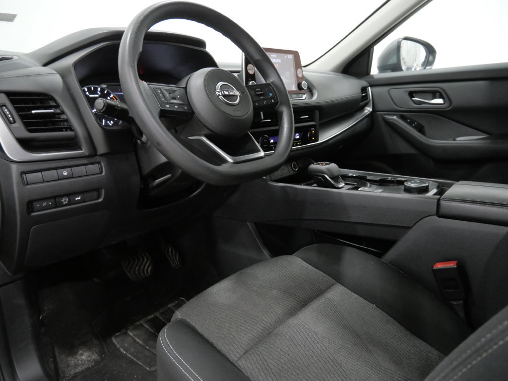 Used 2024 Nissan Rogue SV AWD/4WD image 11