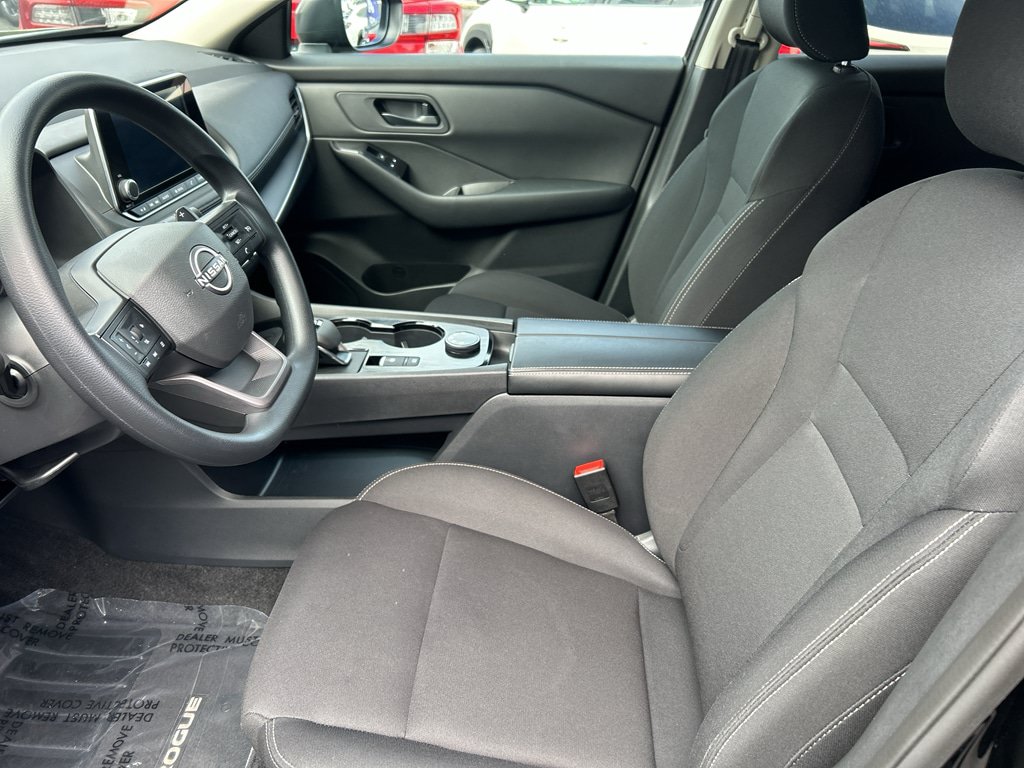 Used 2026 Nissan Rogue S AWD/4WD image 10