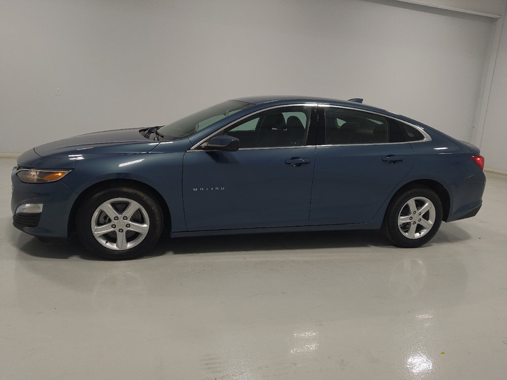 Used 2024 Chevrolet Malibu LT FWD image 2