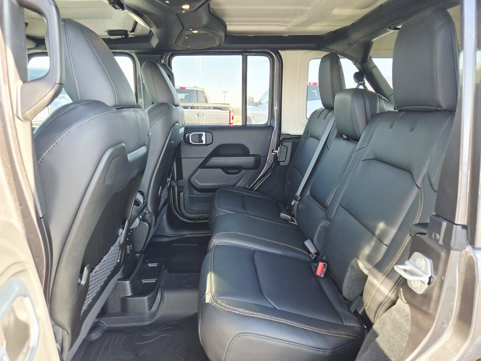 New 2026 Jeep Wrangler Unlimited Sahara AWD/4WD image 13