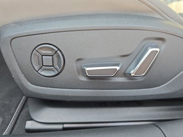 Used 2022 Audi S7 Prestige w/ Prestige Package image 28