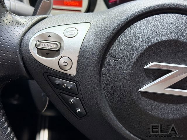 Used 2009 Nissan 370Z Touring image 17