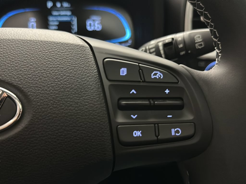 New 2026 Hyundai Venue SEL FWD image 24