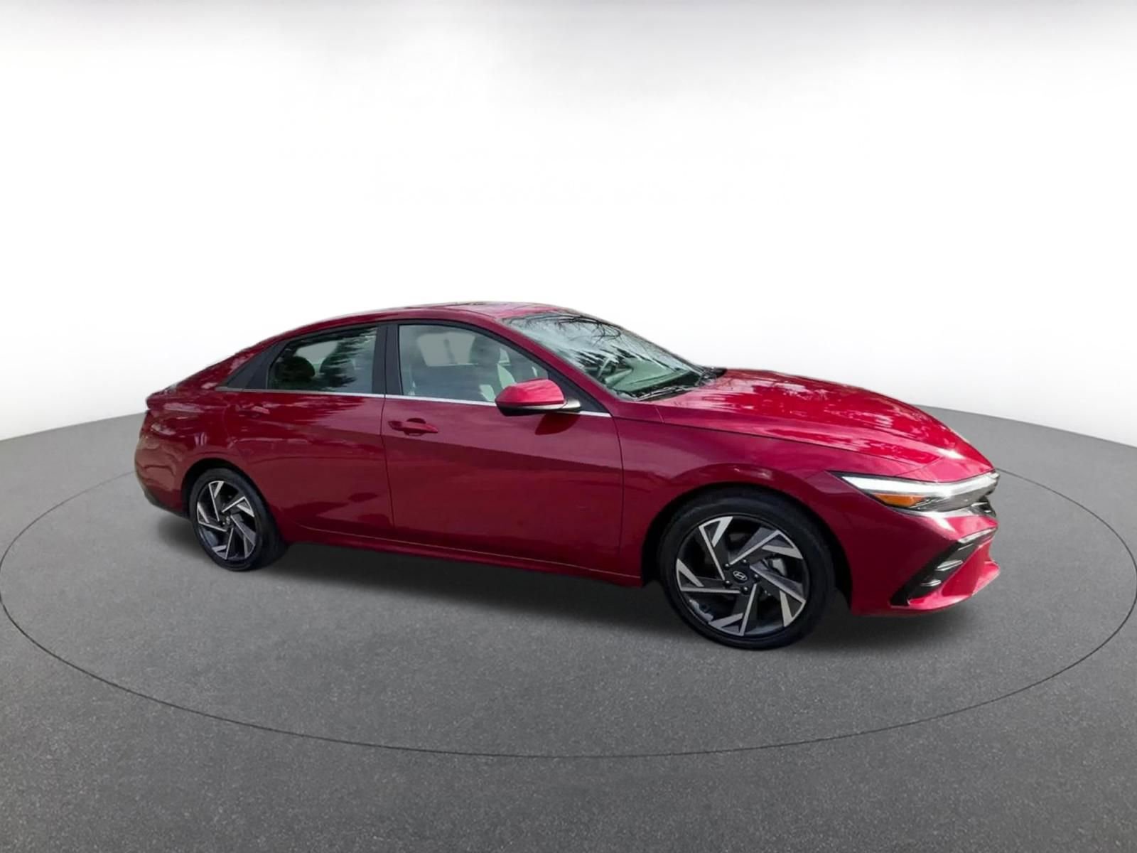 Used 2025 Hyundai Elantra SEL FWD video 2