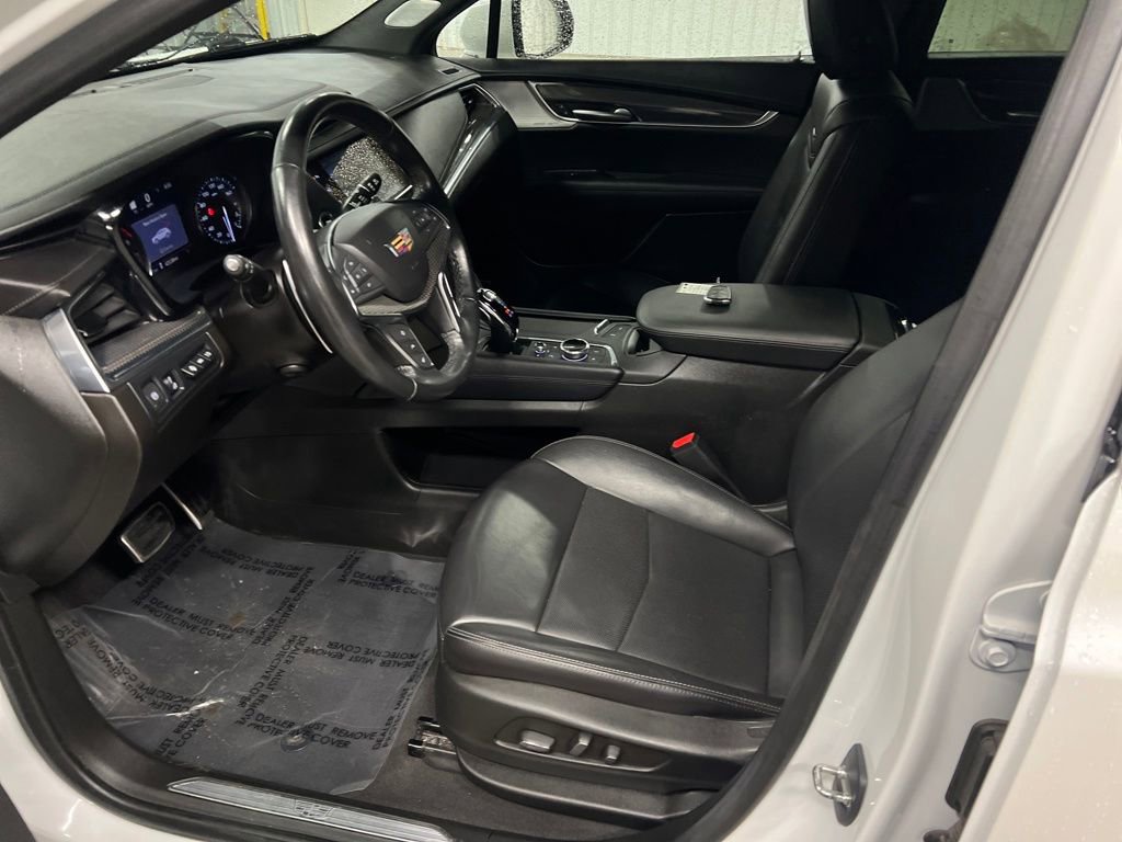 Certified 2023 Cadillac XT5 Sportv w/ Technology Package image 12