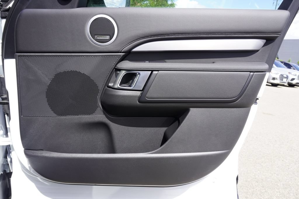 New 2026 Land Rover Discovery Dynamic SE AWD/4WD image 21