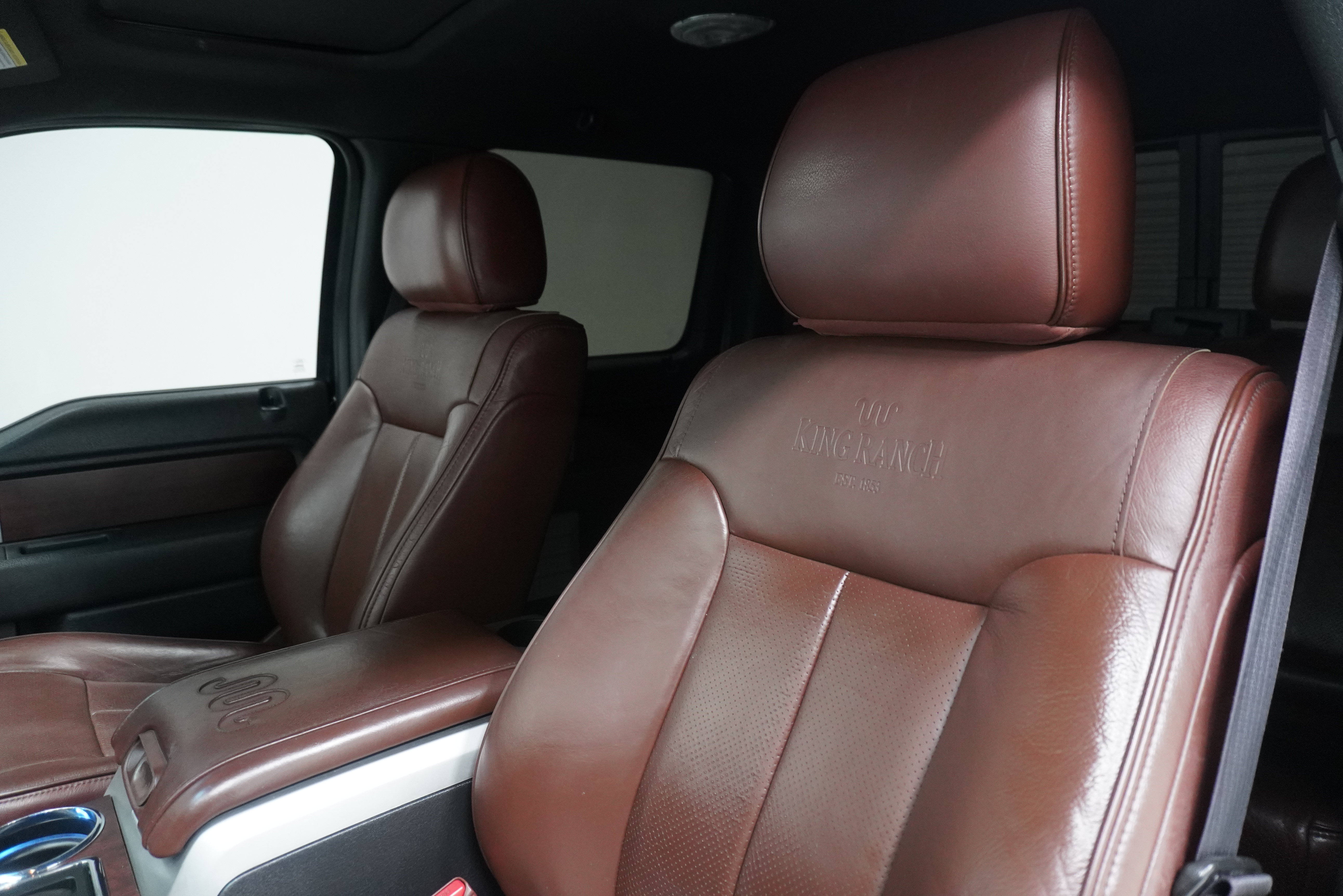 Used 2014 Ford F150 King Ranch w/ King Ranch Luxury Package AWD/4WD image 13