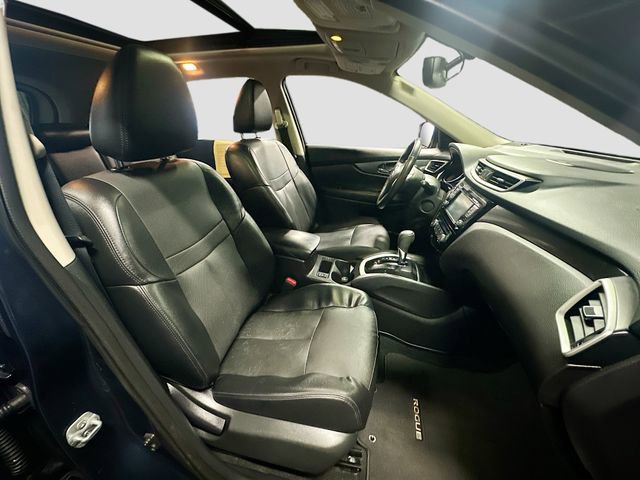 Used 2016 Nissan Rogue SL w/ SL Premium Package image 30