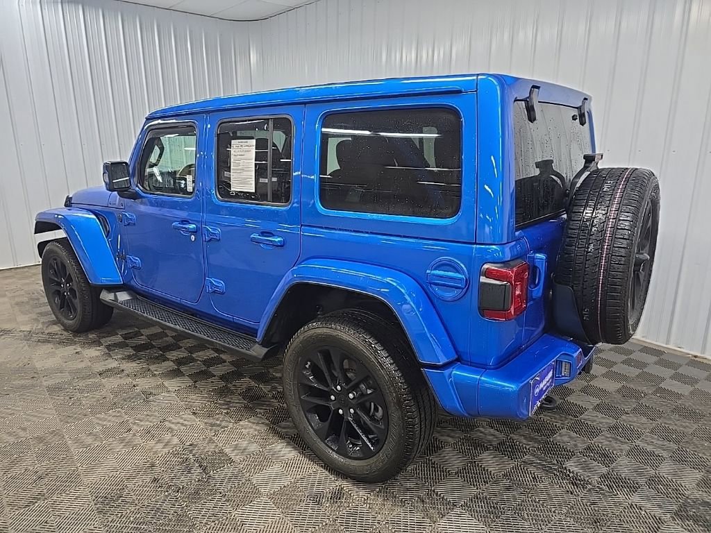 Used 2023 Jeep Wrangler Altitude image 9