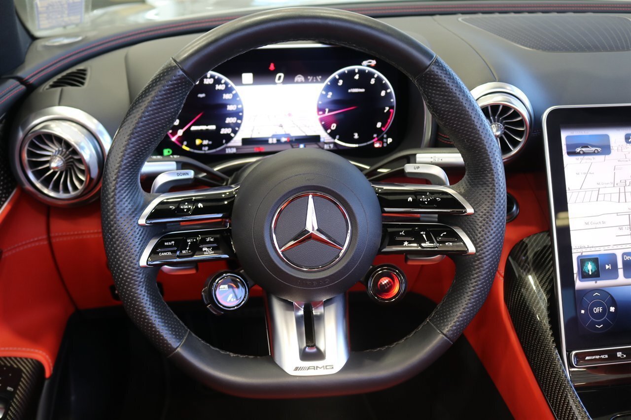 Used 2023 Mercedes-Benz SL 63 AMG 4MATIC w/ Driver Assistance Package image 29