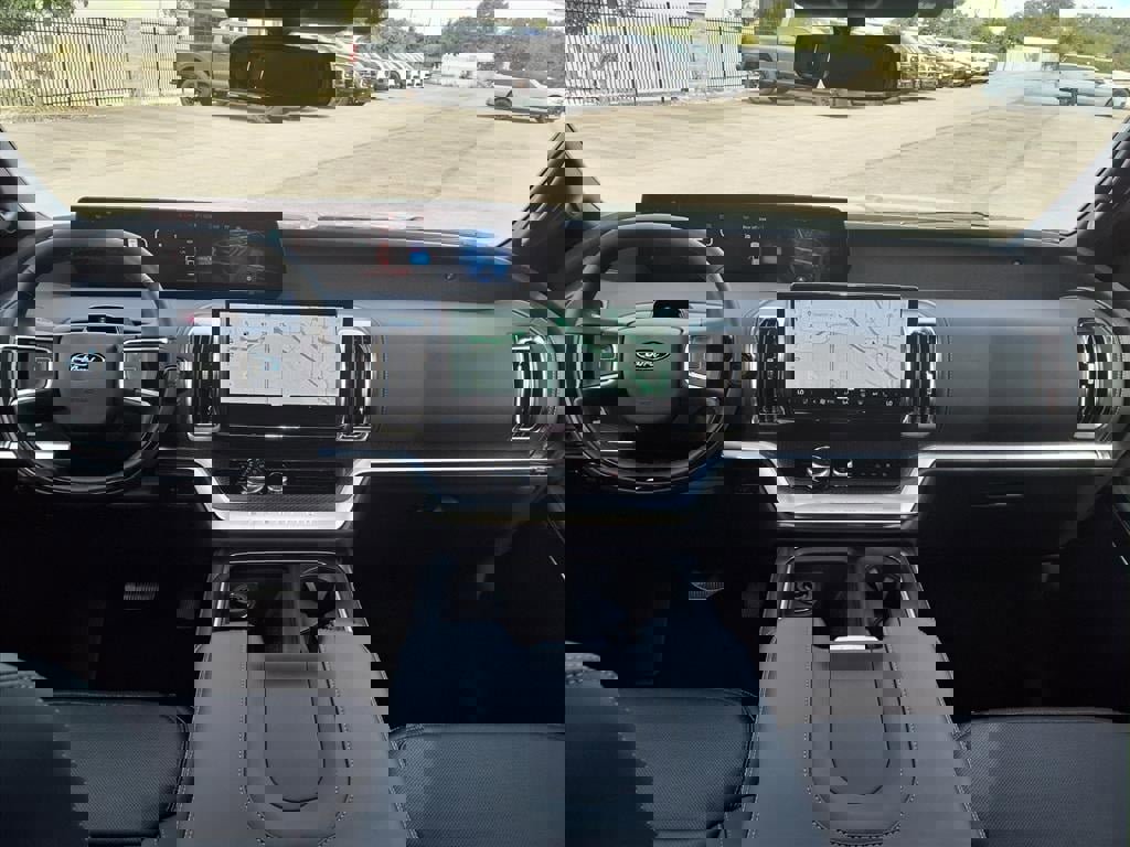 New 2025 Ford Expedition Platinum w/ Stealth Appearance Package image 7