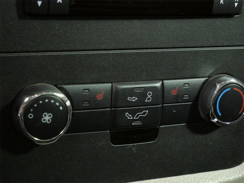 Used 2015 Lincoln Navigator Base image 17