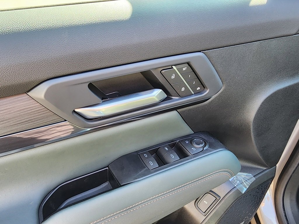 New 2026 GMC Terrain AT4 w/ Convenience Package III image 14