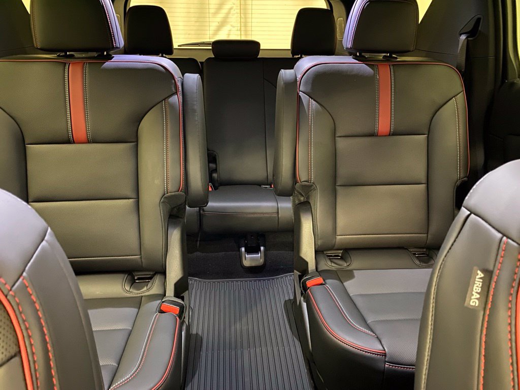 New 2027 Chevrolet Traverse RS w/ LPO, Floor Liner Package AWD/4WD image 18