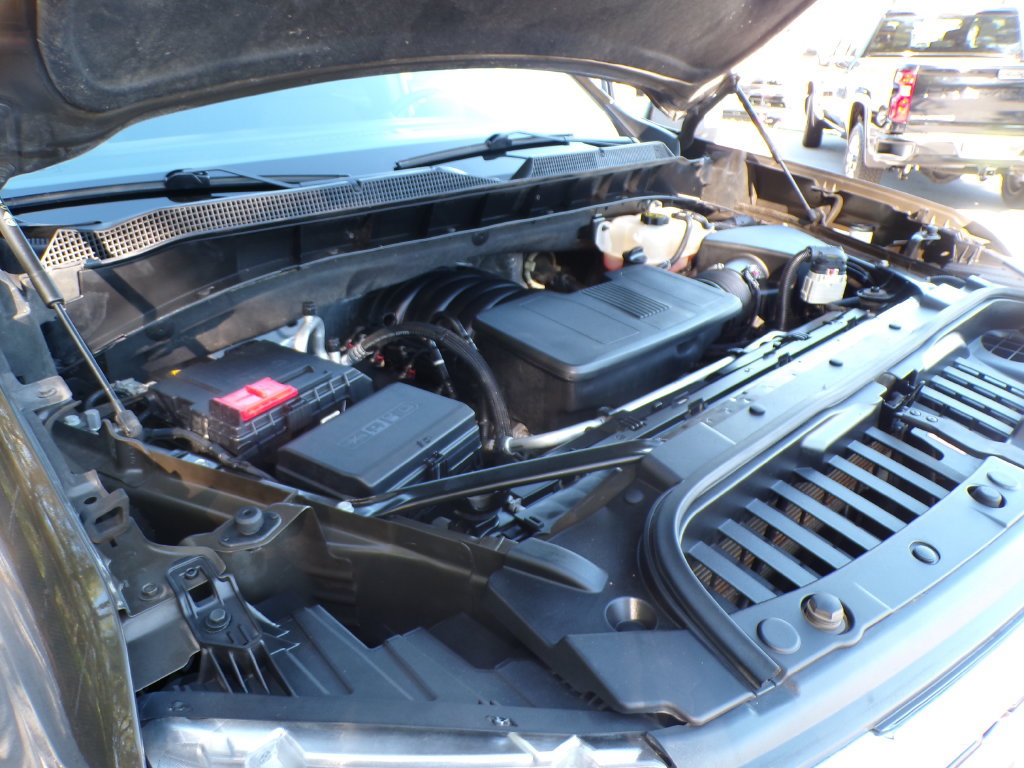 Used 2023 Chevrolet Silverado 1500 LT AWD/4WD image 35